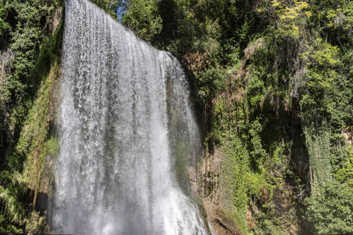 Zaragoza - Nuévalos 16 - monasterio de Piedra - cascada La Caprichosa.jpg
